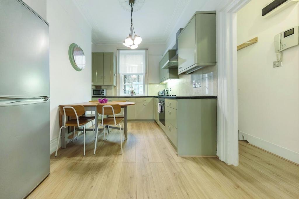 3 Bedroom Apartment In Westminster London Exterior photo